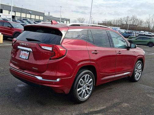 2023 GMC Terrain Denali