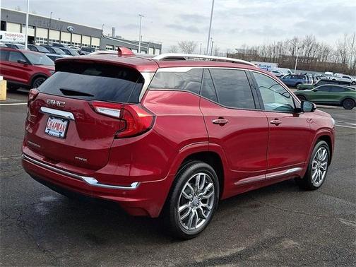 2023 GMC Terrain Denali