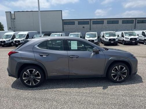 2019 Lexus UX 250h Base