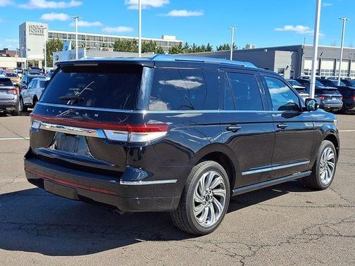 2022 Lincoln Navigator Reserve