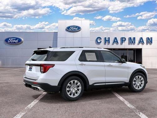 Star White 2027 Ford Explorer Platinum