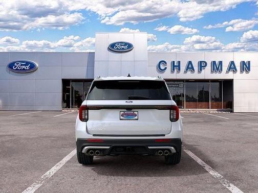 Star White 2027 Ford Explorer Platinum
