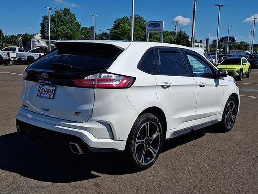 White Metallic 2022 Ford Edge ST