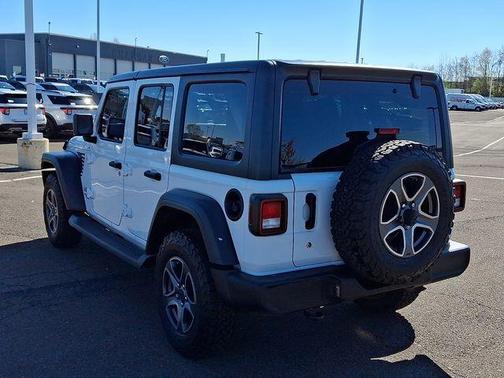 Bright White Clearcoat 2018 Jeep Wrangler Unlimited Sport