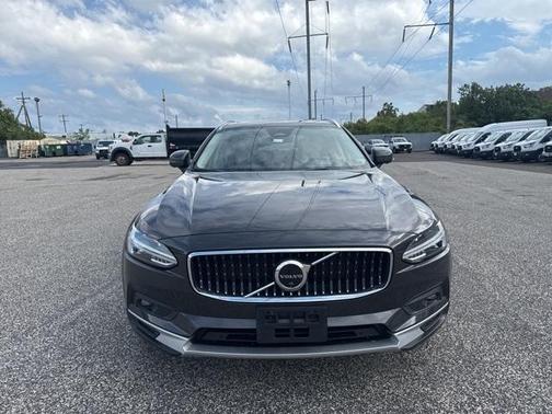 2023 Volvo V90 Cross Country B6 Ultimate