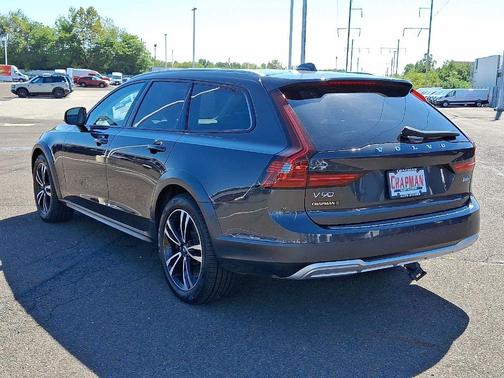 2023 Volvo V90 Cross Country B6 Ultimate