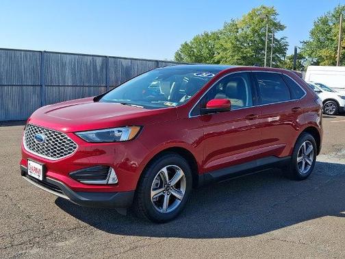 Red Metallic 2024 Ford Edge SEL
