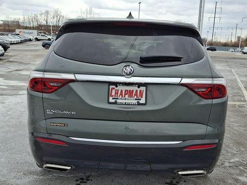 2022 Buick Enclave Essence