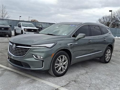 2022 Buick Enclave Essence