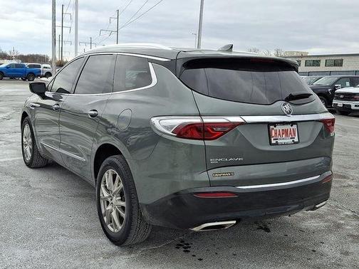 2022 Buick Enclave Essence