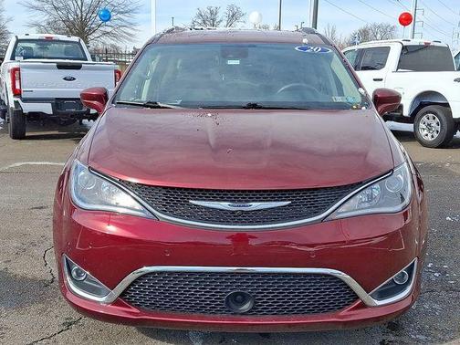 Velvet Red Pearlcoat 2020 Chrysler Pacifica Touring-L Plus