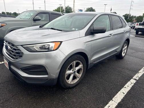 Silver 2020 Ford Edge SE