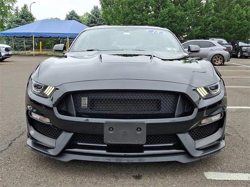 2018 Ford Shelby GT350 Base