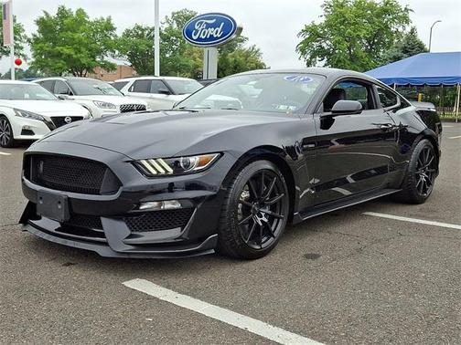 2018 Ford Shelby GT350 Base