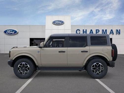 Desert Sand 2026 Ford Bronco Outer Banks