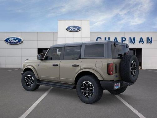 Desert Sand 2026 Ford Bronco Outer Banks