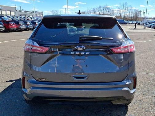 2022 Ford Edge ST Line