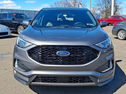 2022 Ford Edge ST Line