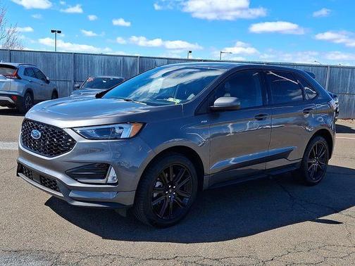 2022 Ford Edge ST Line