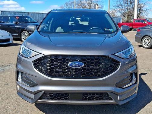 2022 Ford Edge ST Line