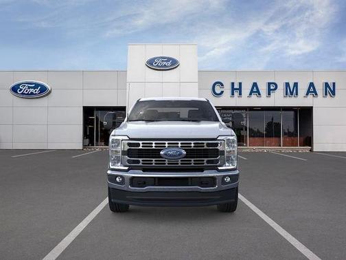 Oxford White 2026 Ford F-250 XLT