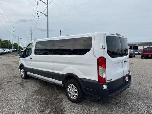 2022 Ford Transit-350 XLT