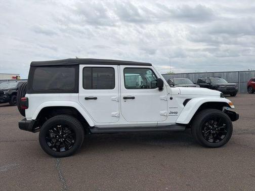 Bright White Clearcoat 2023 Jeep Wrangler 4xe Sahara