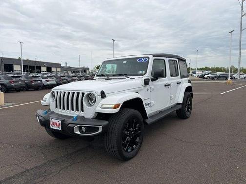 Bright White Clearcoat 2023 Jeep Wrangler 4xe Sahara
