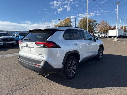 2024 Toyota RAV4 Hybrid XLE Premium