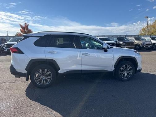 2024 Toyota RAV4 Hybrid XLE Premium