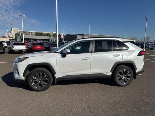 2024 Toyota RAV4 Hybrid XLE Premium