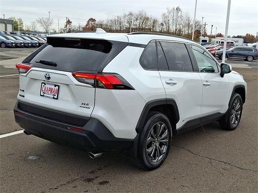2024 Toyota RAV4 Hybrid XLE Premium