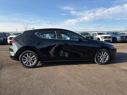 2022 Mazda Mazda3 2.5S FWD