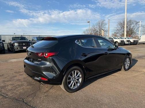 2022 Mazda Mazda3 2.5S FWD