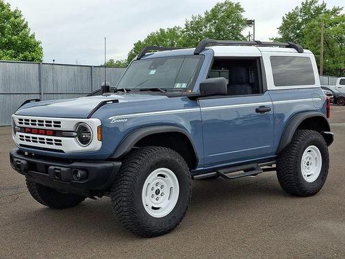 Azure Gray Metallic 2024 Ford Bronco Heritage Edition