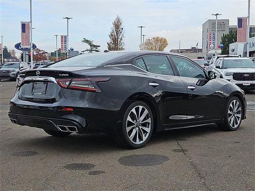 2023 Nissan Maxima Platinum