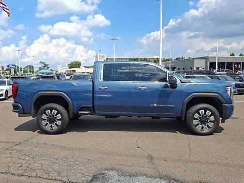 Metallic 2024 GMC Sierra 2500 Denali