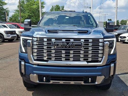 Metallic 2024 GMC Sierra 2500 Denali