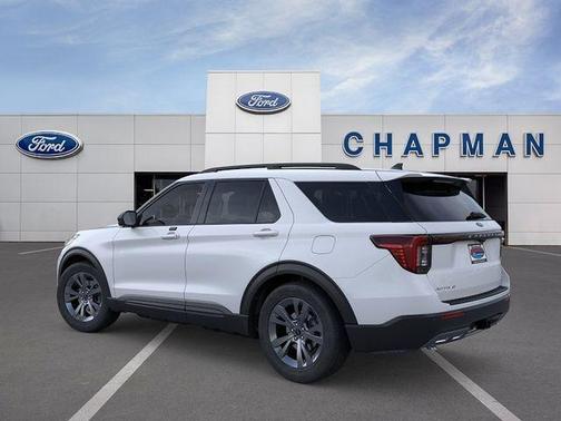Space White Metallic 2026 Ford Explorer Active