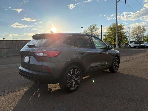 Gray Metallic 2022 Ford Escape SE