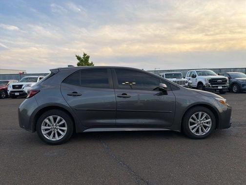 Magnetic Gray Metallic 2025 Toyota Corolla Hatchback SE