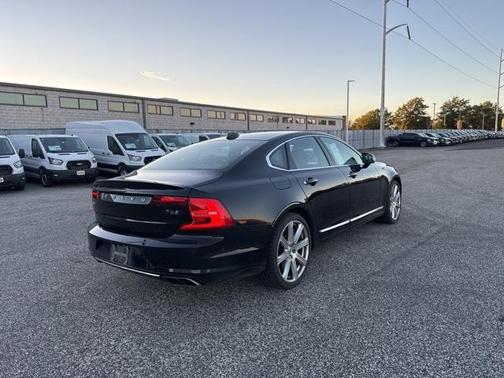 2017 Volvo S90 T6 Inscription