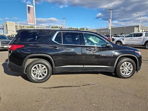2018 Chevrolet Traverse LT Cloth
