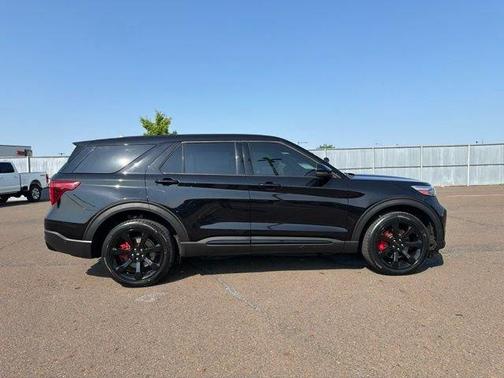 Black Metallic 2022 Ford Explorer ST