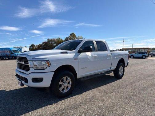 Bright White Clearcoat 2019 RAM 2500 Big Horn