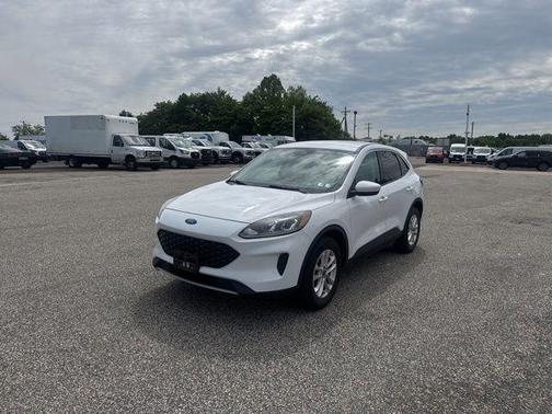 Oxford White 2021 Ford Escape SE