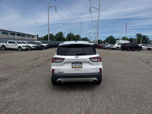 Oxford White 2021 Ford Escape SE