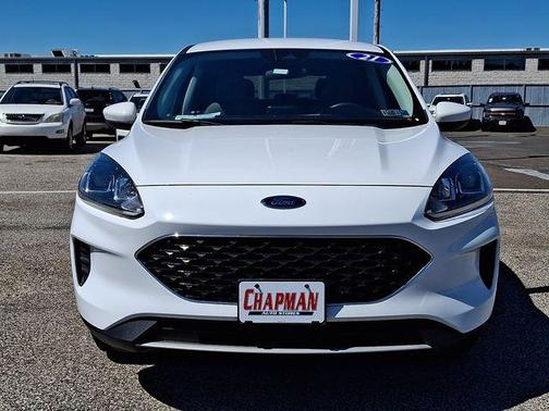 Oxford White 2021 Ford Escape SE
