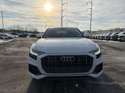2023 Audi Q8 55 Premium Plus