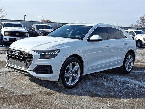 2023 Audi Q8 55 Premium Plus